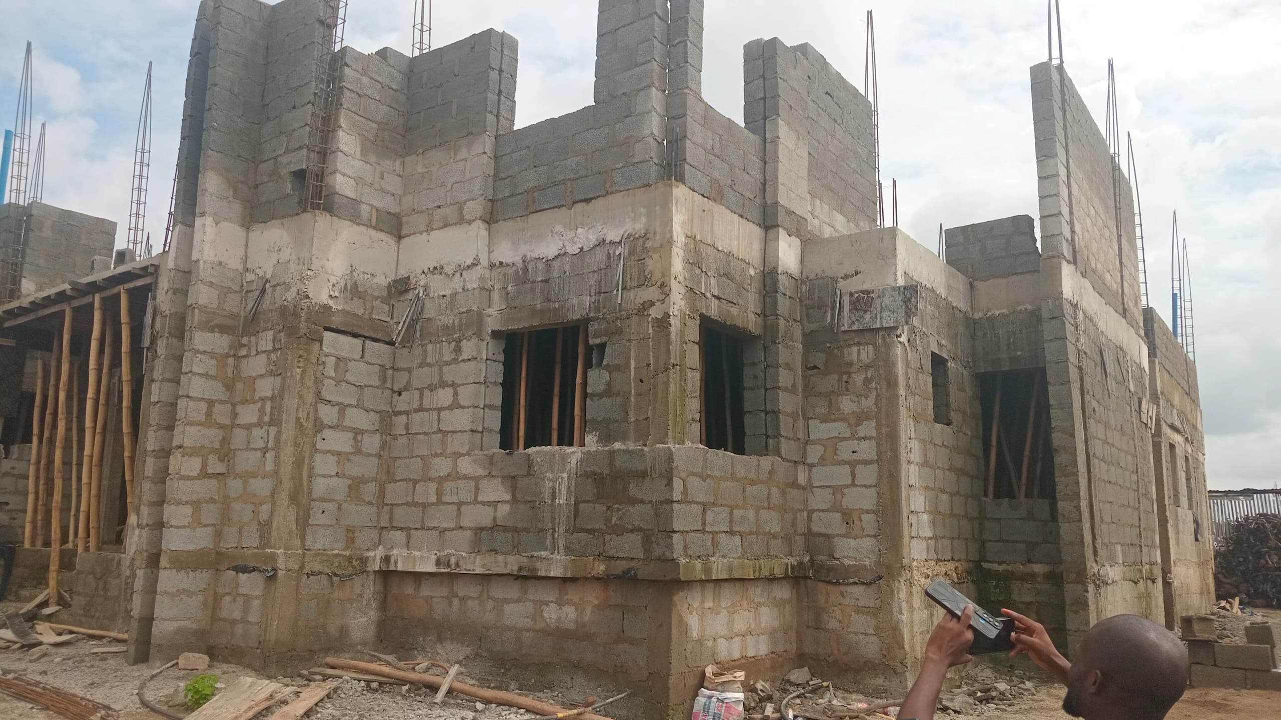 Our Ongoing Project in Kaura District, Abuja – Now at the Second Floor!